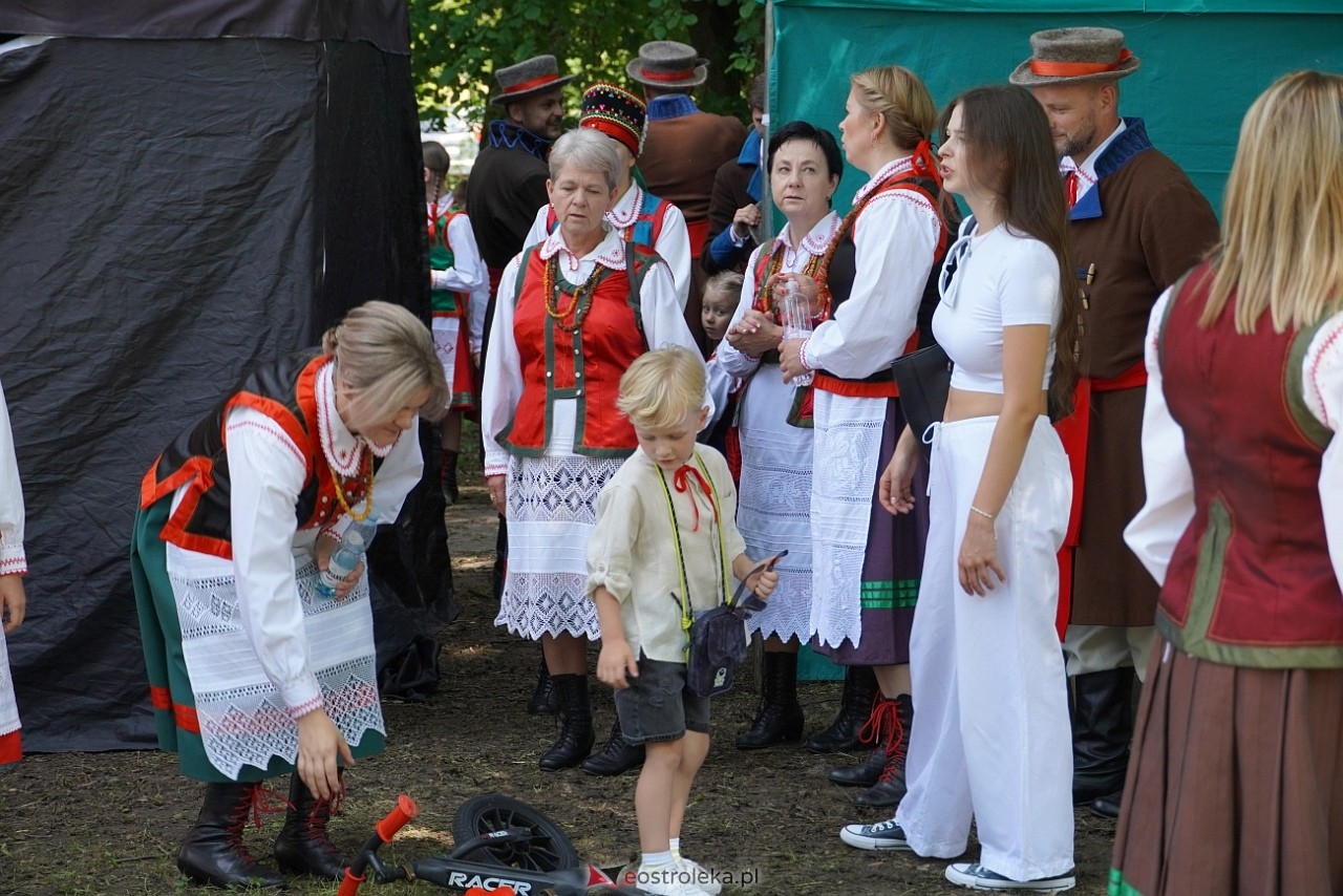 43. Święto Folkloru Kurpiowskiego w Zawadach [14.07.2024] - zdjęcie #62 - eOstroleka.pl