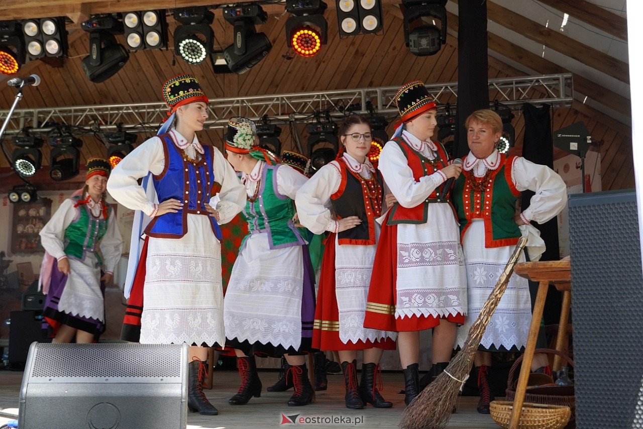 43. Święto Folkloru Kurpiowskiego w Zawadach [14.07.2024] - zdjęcie #23 - eOstroleka.pl