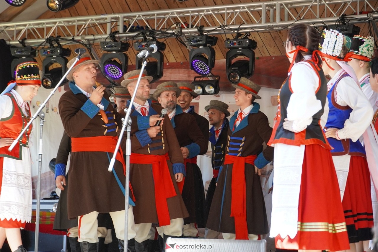 43. Święto Folkloru Kurpiowskiego w Zawadach [14.07.2024] - zdjęcie #8 - eOstroleka.pl