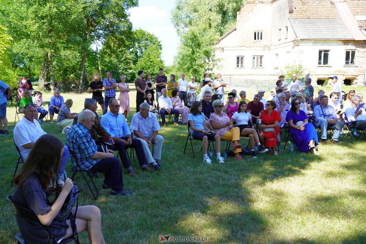 Koncert z cyklu „CHOPIN en VACANCES” w Susku Starym [14.07.2024] - zdjęcie #72 - eOstroleka.pl