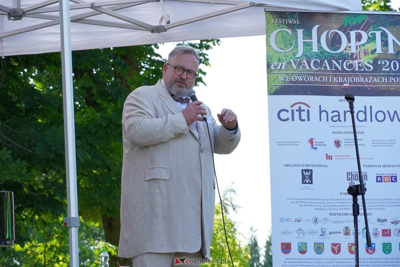 Koncert z cyklu „CHOPIN en VACANCES” w Susku Starym [14.07.2024] - zdjęcie #46 - eOstroleka.pl