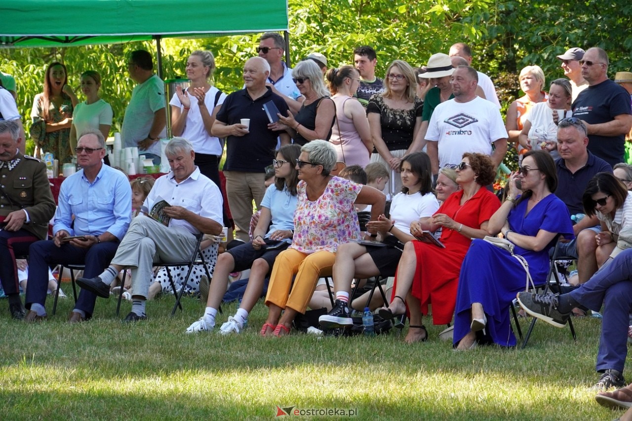 Koncert z cyklu „CHOPIN en VACANCES” w Susku Starym [14.07.2024] - zdjęcie #44 - eOstroleka.pl