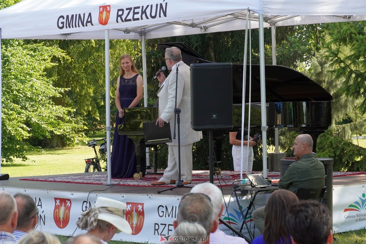 Koncert z cyklu „CHOPIN en VACANCES” w Susku Starym [14.07.2024] - zdjęcie #34 - eOstroleka.pl