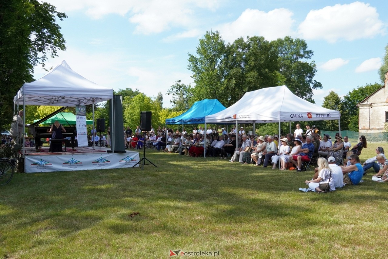 Koncert z cyklu „CHOPIN en VACANCES” w Susku Starym [14.07.2024] - zdjęcie #5 - eOstroleka.pl