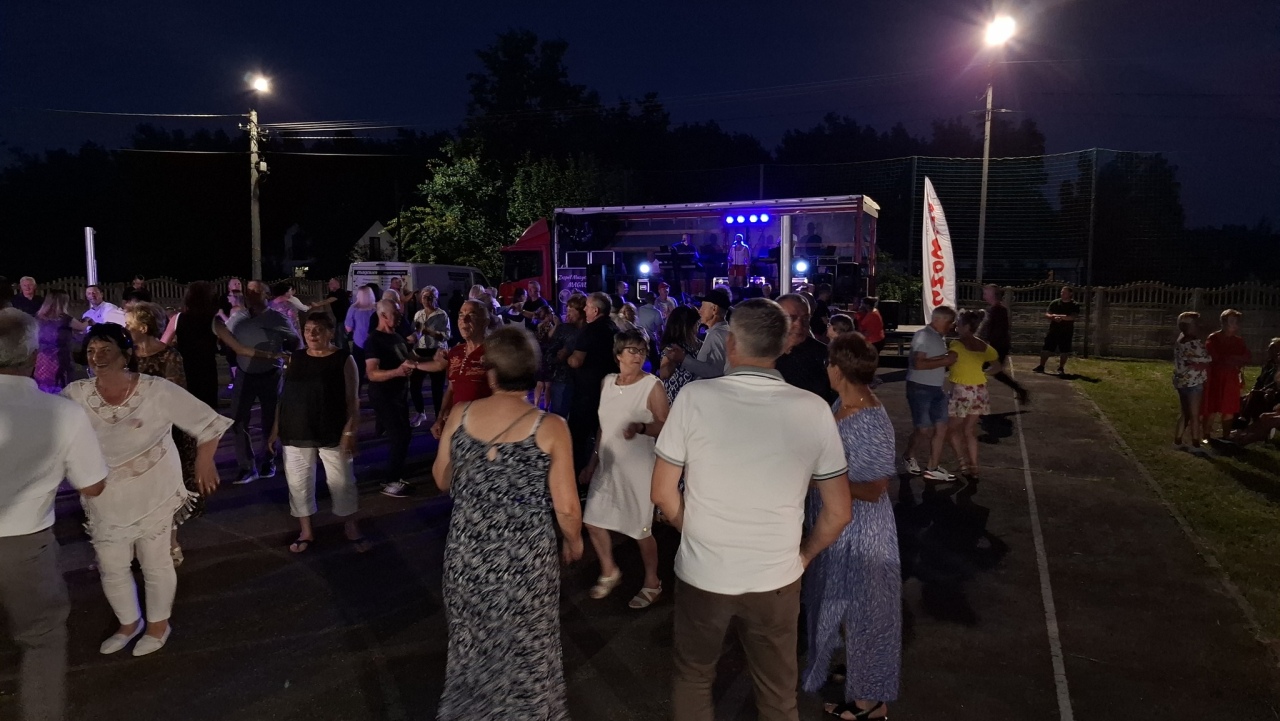 Potańcówka w Durlasach [13.07.2024] - zdjęcie #13 - eOstroleka.pl