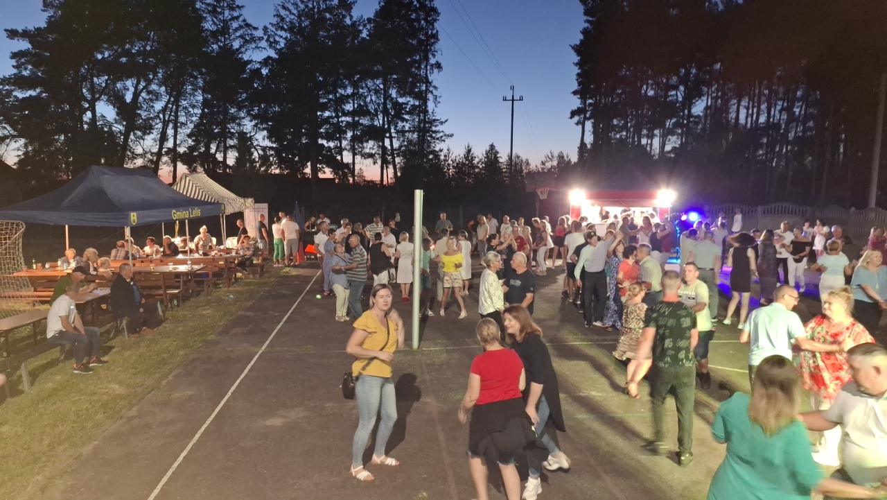 Potańcówka w Durlasach [13.07.2024] - zdjęcie #11 - eOstroleka.pl