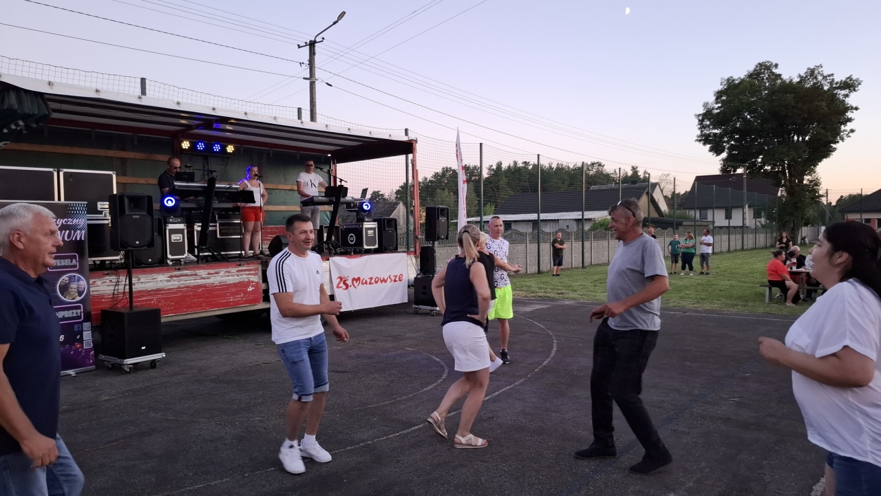 Potańcówka w Durlasach [13.07.2024] - zdjęcie #31 - eOstroleka.pl