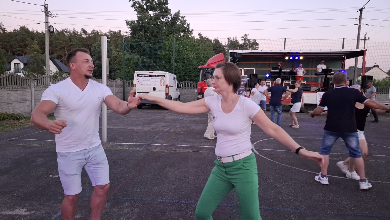 Potańcówka w Durlasach [13.07.2024] - zdjęcie #6 - eOstroleka.pl