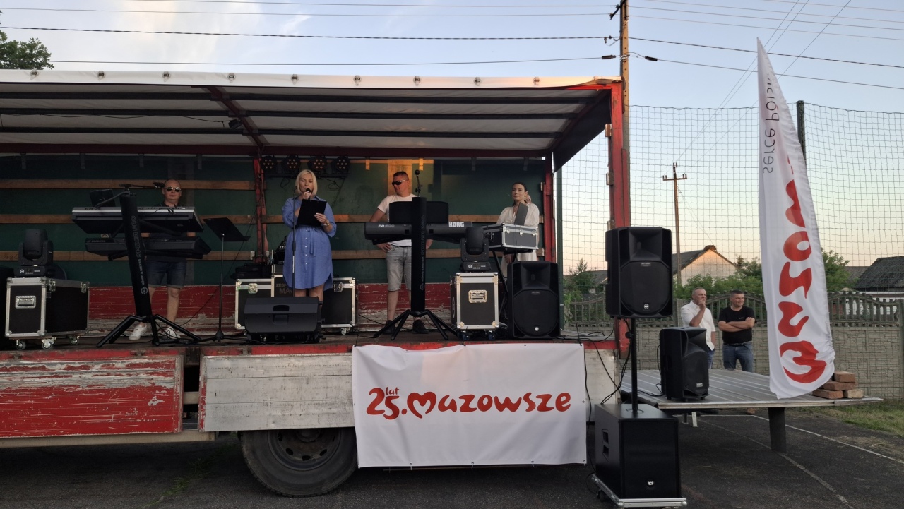 Potańcówka w Durlasach [13.07.2024] - zdjęcie #27 - eOstroleka.pl