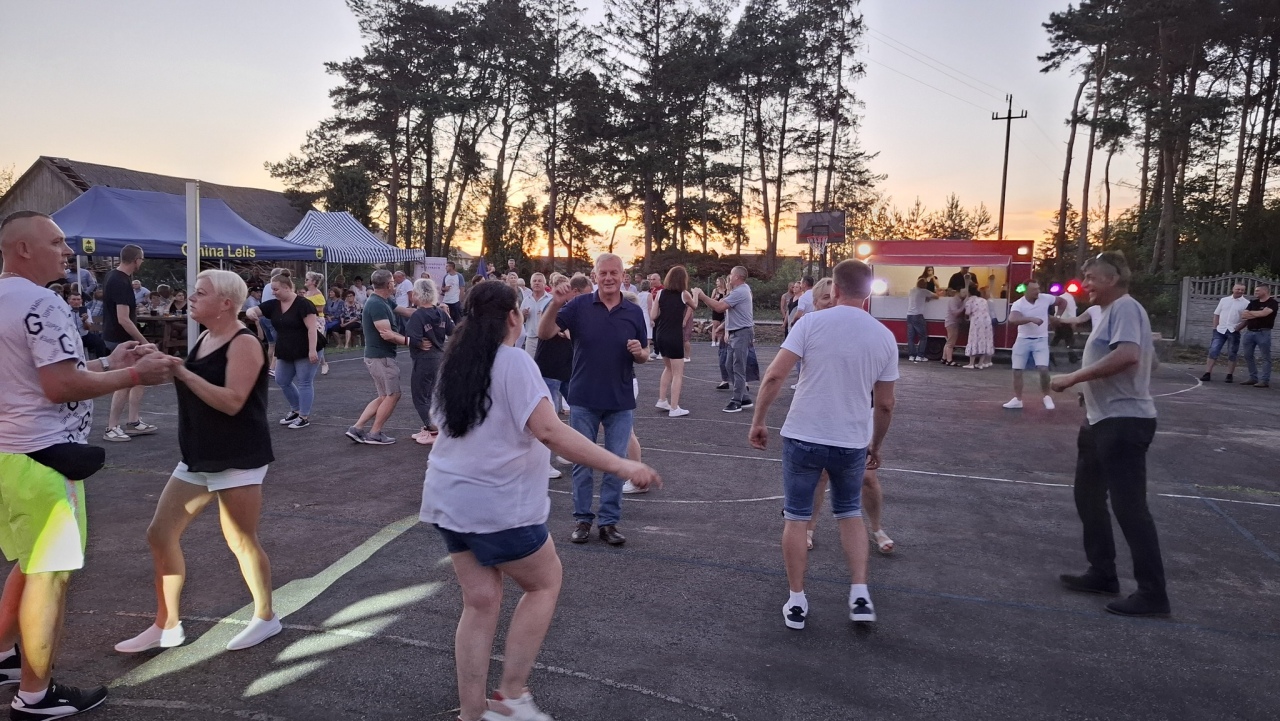 Potańcówka w Durlasach [13.07.2024] - zdjęcie #4 - eOstroleka.pl