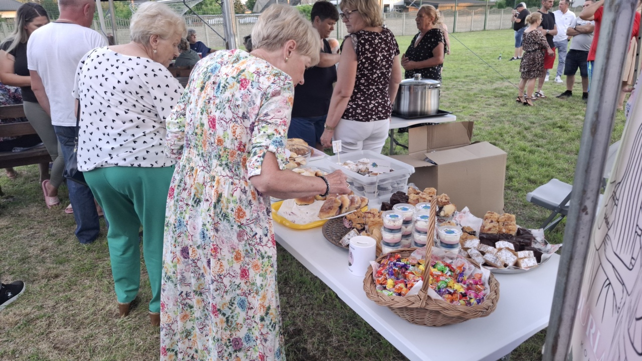 Potańcówka w Durlasach [13.07.2024] - zdjęcie #18 - eOstroleka.pl