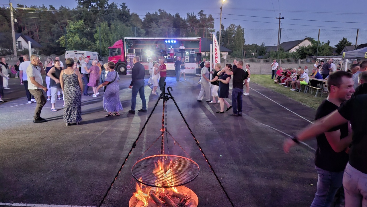 Potańcówka w Durlasach [13.07.2024] - zdjęcie #2 - eOstroleka.pl