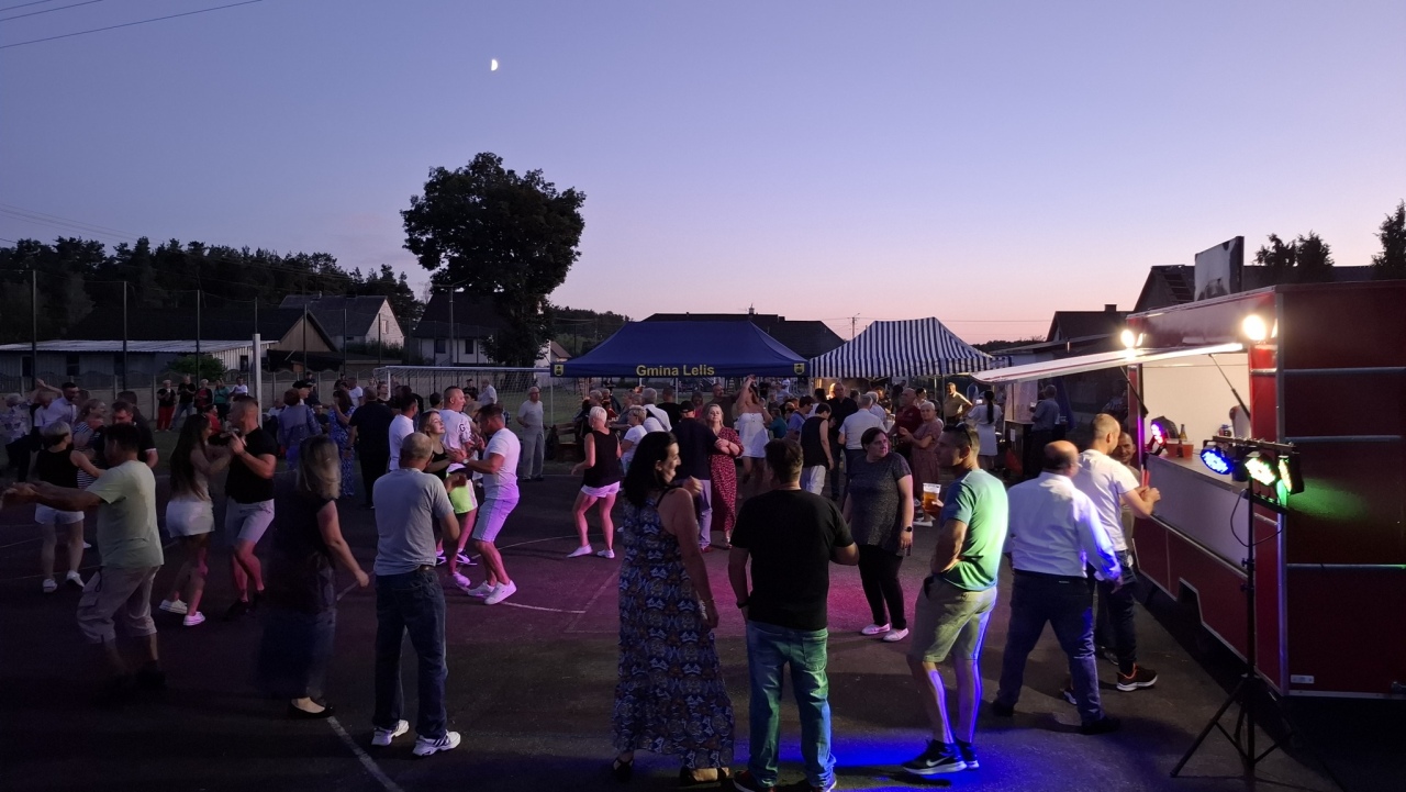 Potańcówka w Durlasach [13.07.2024] - zdjęcie #1 - eOstroleka.pl