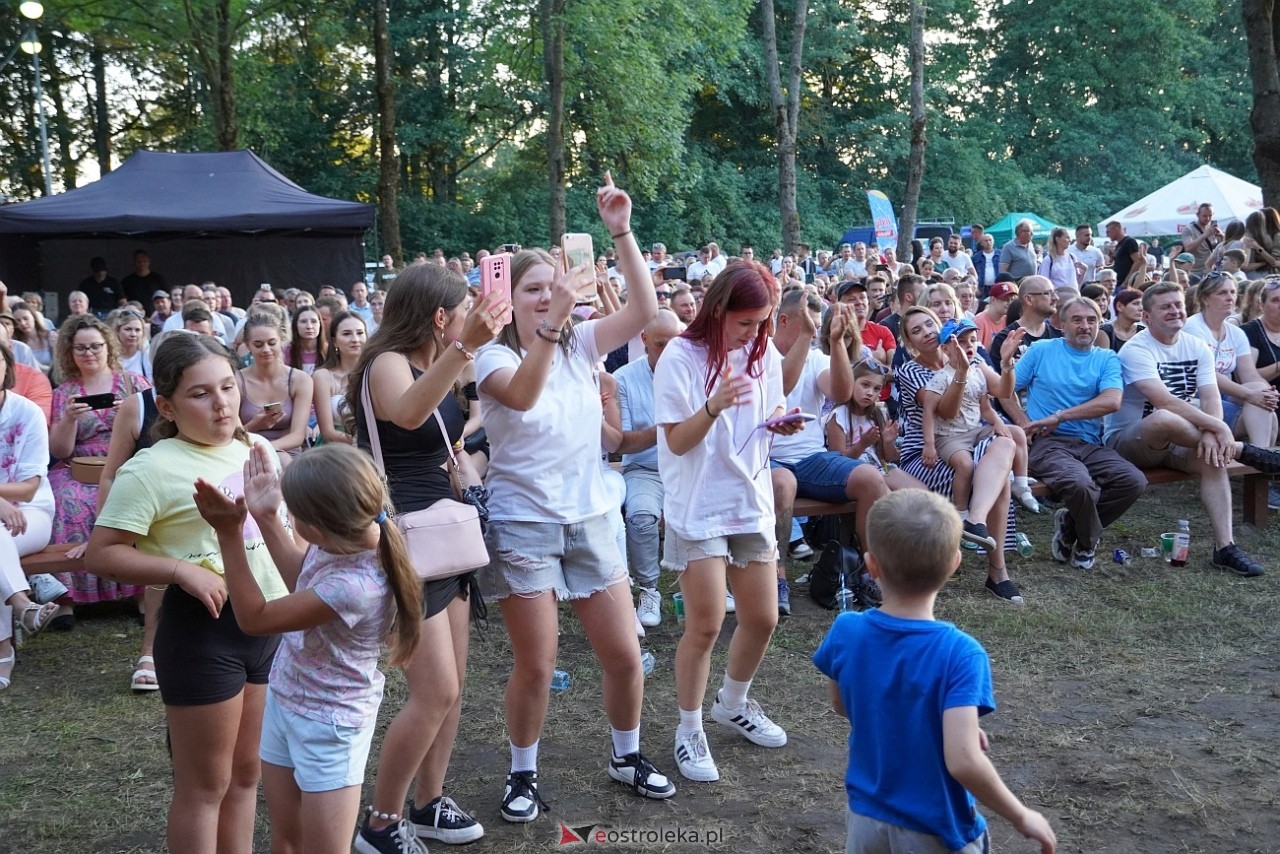 Gromee na zakończenie Święta Folkloru Kurpiowskiego w Zawadach [14.07.2024] - zdjęcie #148 - eOstroleka.pl