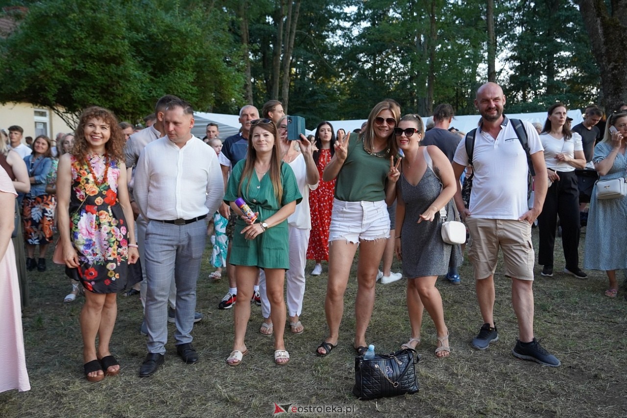 Gromee na zakończenie Święta Folkloru Kurpiowskiego w Zawadach [14.07.2024] - zdjęcie #146 - eOstroleka.pl