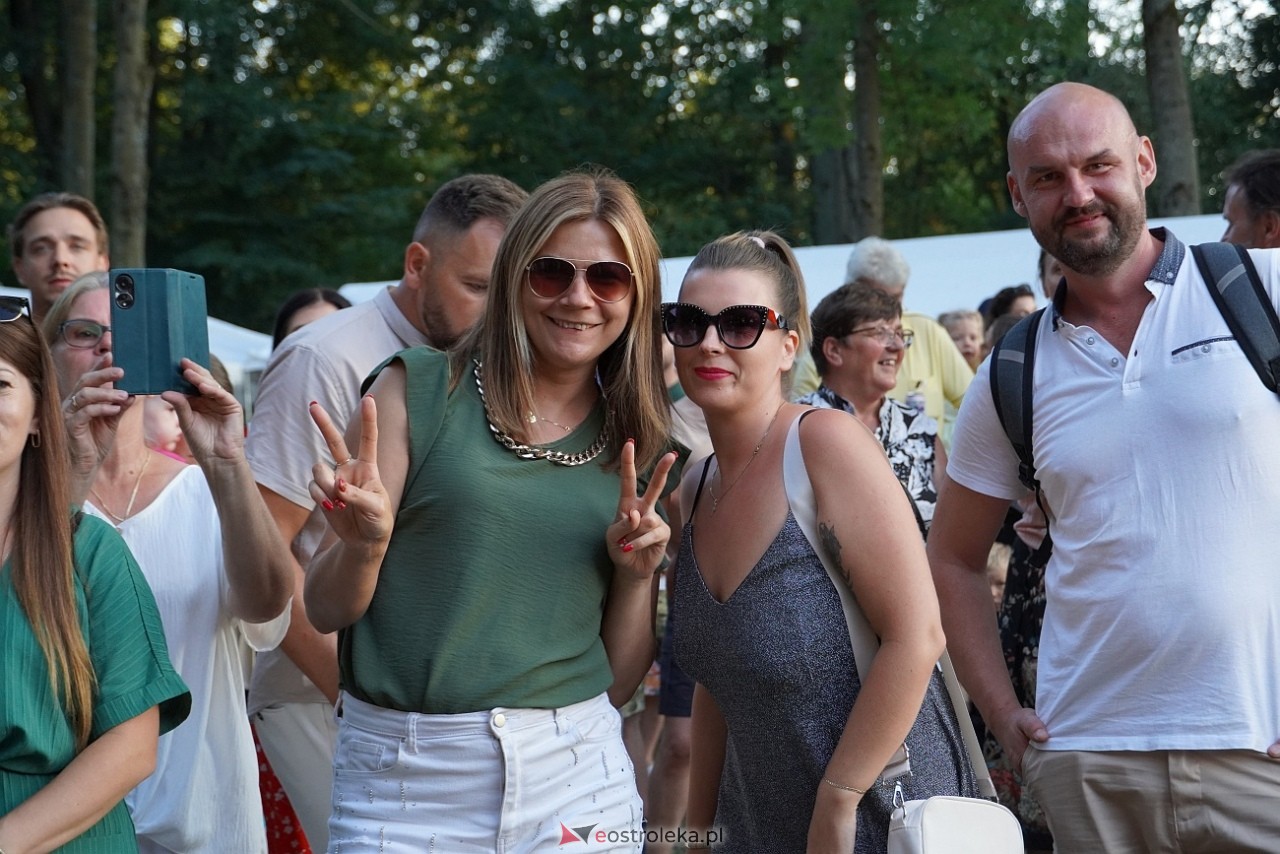 Gromee na zakończenie Święta Folkloru Kurpiowskiego w Zawadach [14.07.2024] - zdjęcie #145 - eOstroleka.pl