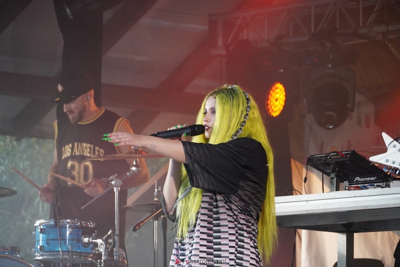 Gromee na zakończenie Święta Folkloru Kurpiowskiego w Zawadach [14.07.2024] - zdjęcie #144 - eOstroleka.pl