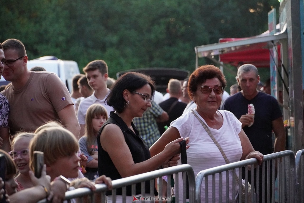 Gromee na zakończenie Święta Folkloru Kurpiowskiego w Zawadach [14.07.2024] - zdjęcie #135 - eOstroleka.pl