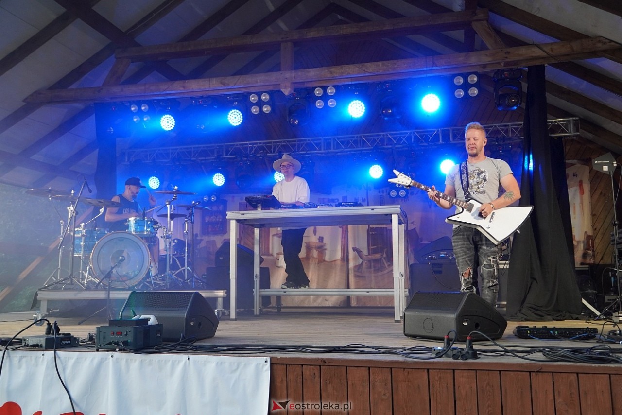 Gromee na zakończenie Święta Folkloru Kurpiowskiego w Zawadach [14.07.2024] - zdjęcie #126 - eOstroleka.pl