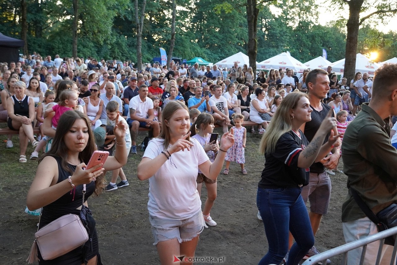 Gromee na zakończenie Święta Folkloru Kurpiowskiego w Zawadach [14.07.2024] - zdjęcie #111 - eOstroleka.pl