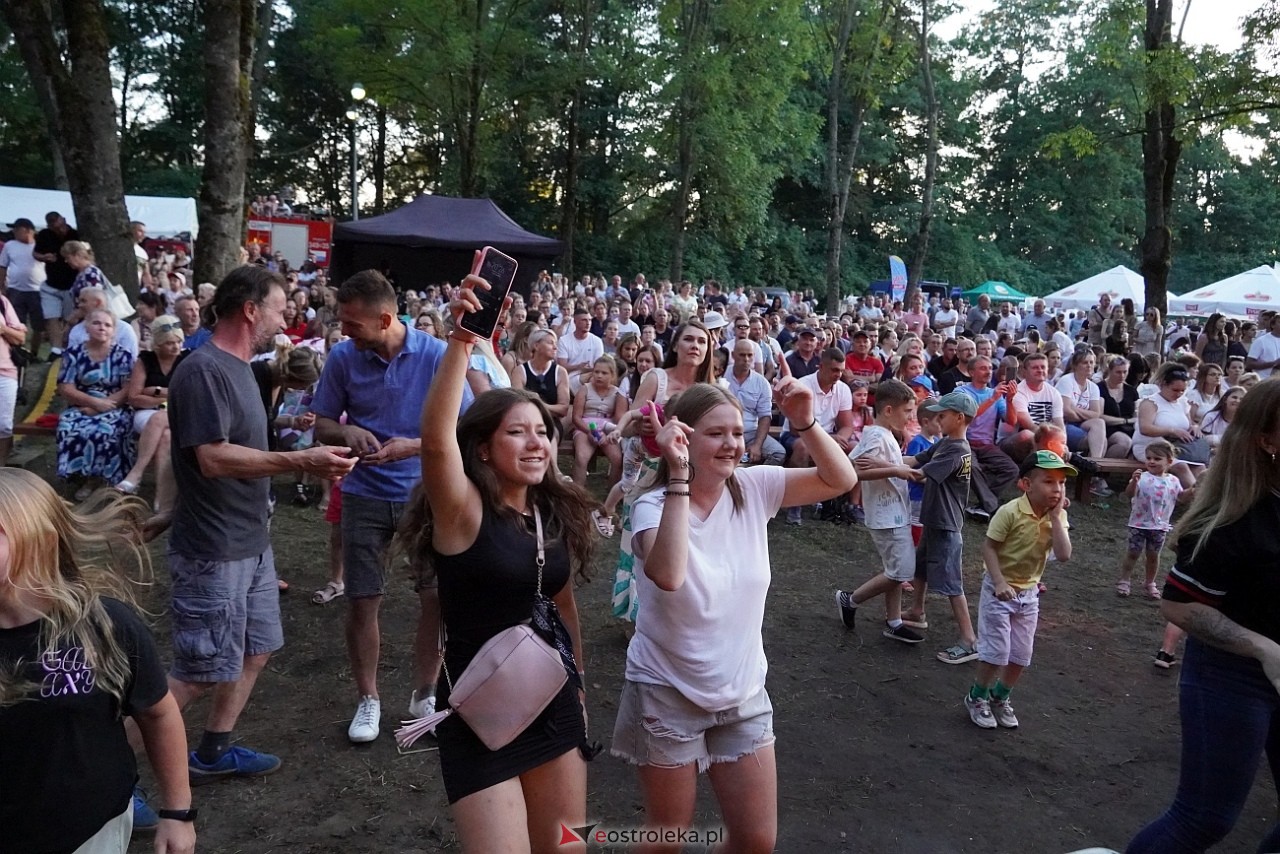 Gromee na zakończenie Święta Folkloru Kurpiowskiego w Zawadach [14.07.2024] - zdjęcie #107 - eOstroleka.pl