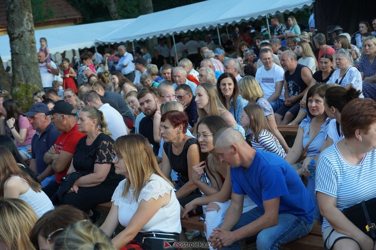 Gromee na zakończenie Święta Folkloru Kurpiowskiego w Zawadach [14.07.2024] - zdjęcie #87 - eOstroleka.pl
