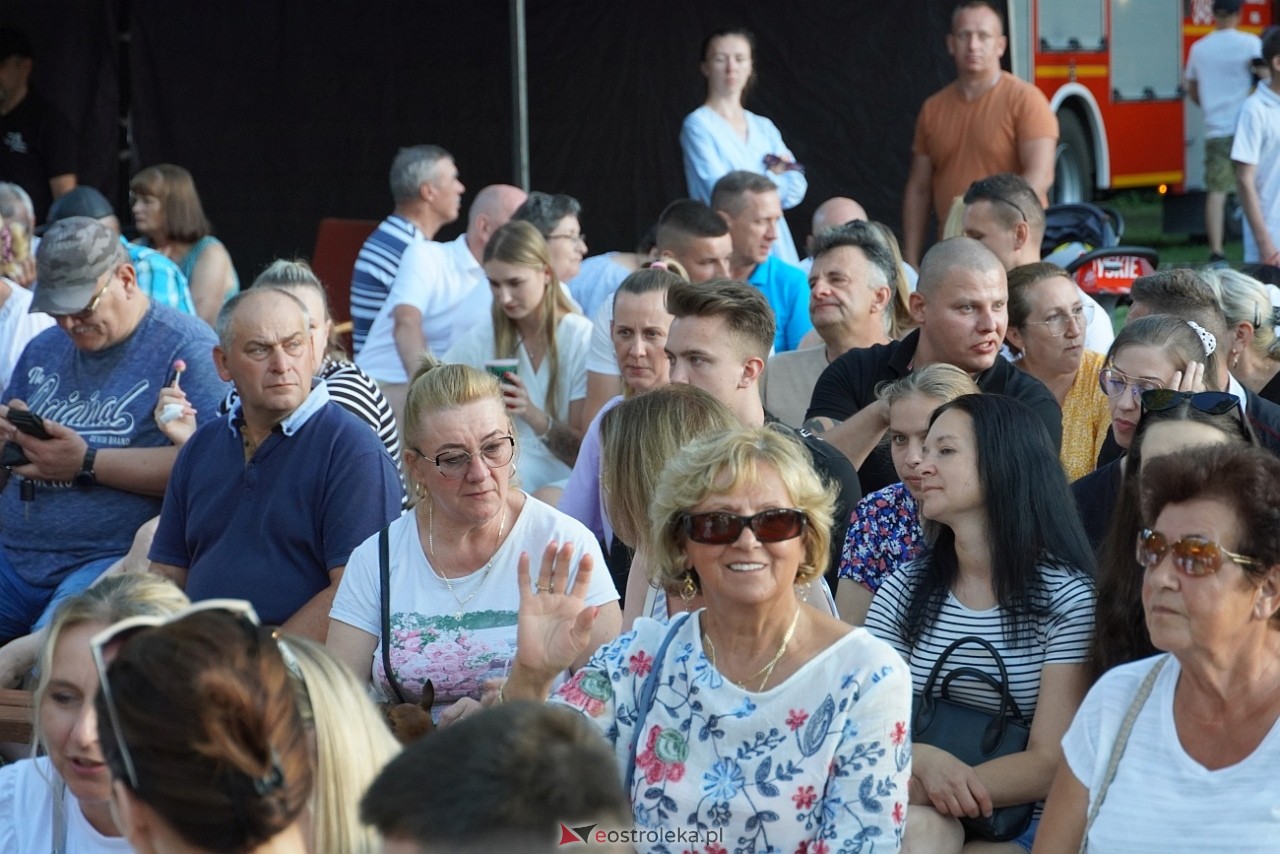 Gromee na zakończenie Święta Folkloru Kurpiowskiego w Zawadach [14.07.2024] - zdjęcie #85 - eOstroleka.pl