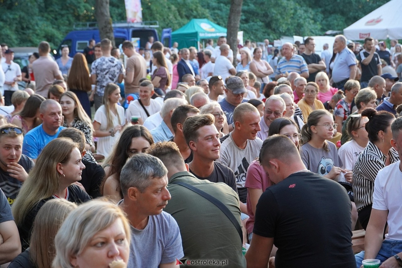 Gromee na zakończenie Święta Folkloru Kurpiowskiego w Zawadach [14.07.2024] - zdjęcie #80 - eOstroleka.pl