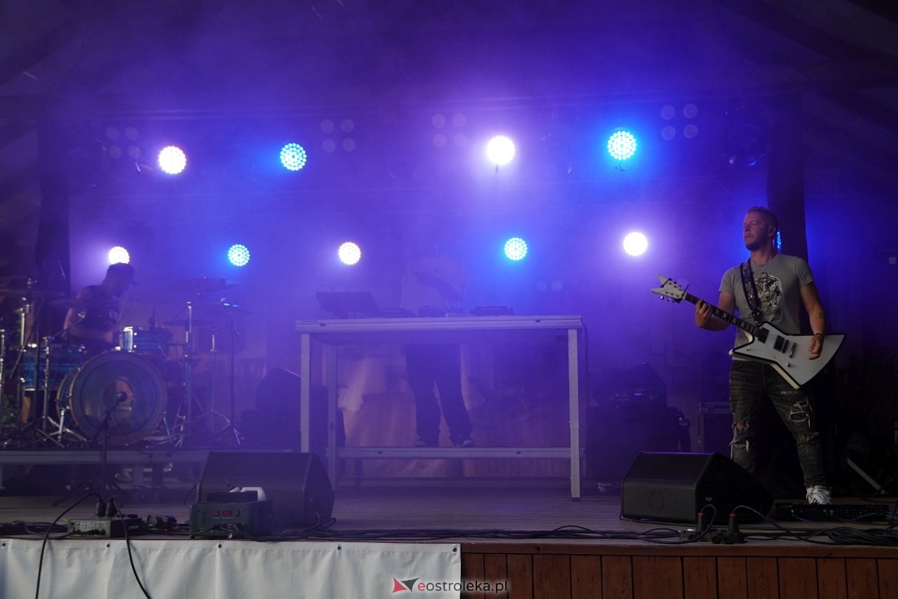 Gromee na zakończenie Święta Folkloru Kurpiowskiego w Zawadach [14.07.2024] - zdjęcie #52 - eOstroleka.pl