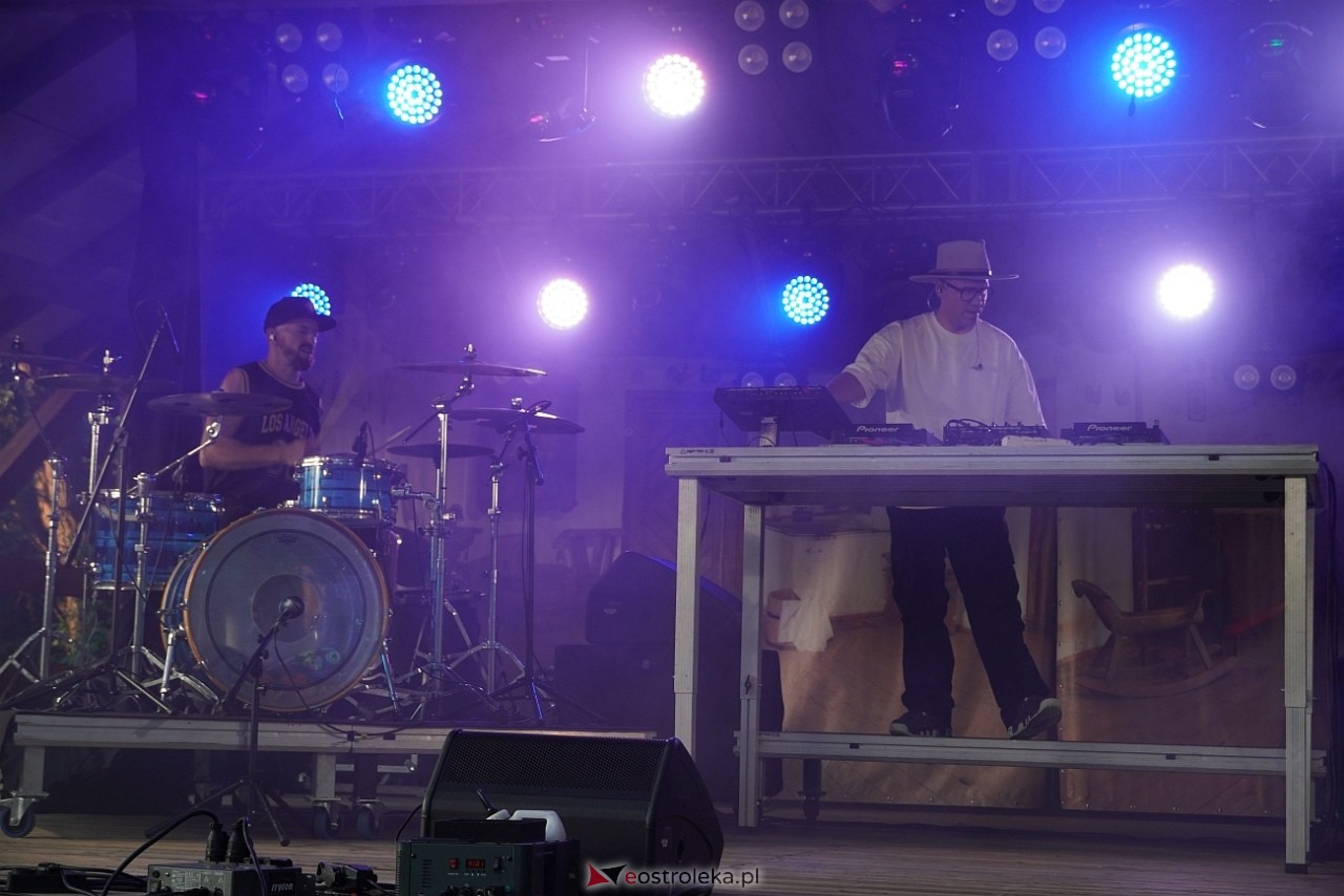 Gromee na zakończenie Święta Folkloru Kurpiowskiego w Zawadach [14.07.2024] - zdjęcie #48 - eOstroleka.pl