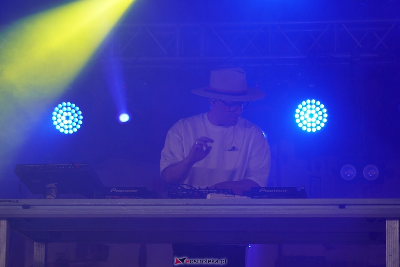 Gromee na zakończenie Święta Folkloru Kurpiowskiego w Zawadach [14.07.2024] - zdjęcie #33 - eOstroleka.pl