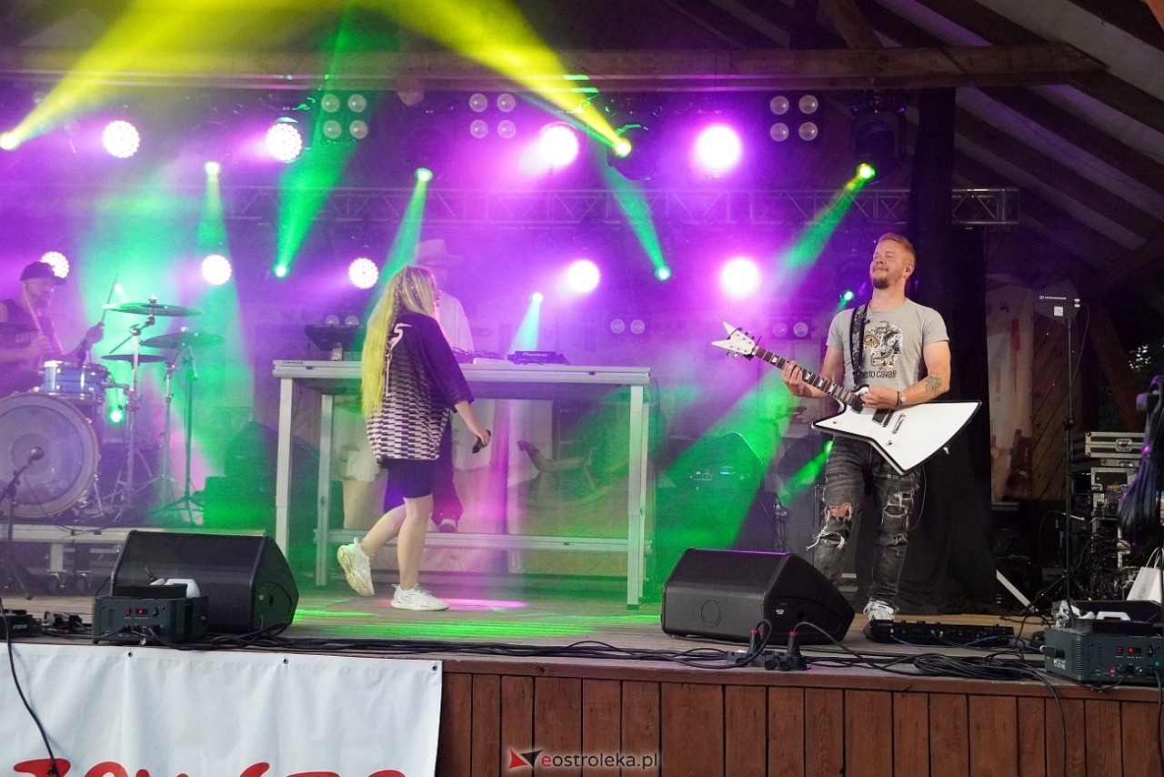 Gromee na zakończenie Święta Folkloru Kurpiowskiego w Zawadach [14.07.2024] - zdjęcie #23 - eOstroleka.pl