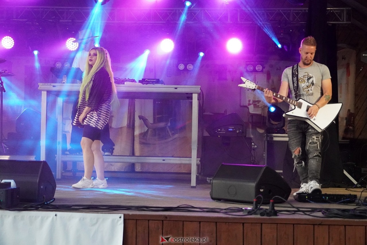 Gromee na zakończenie Święta Folkloru Kurpiowskiego w Zawadach [14.07.2024] - zdjęcie #17 - eOstroleka.pl