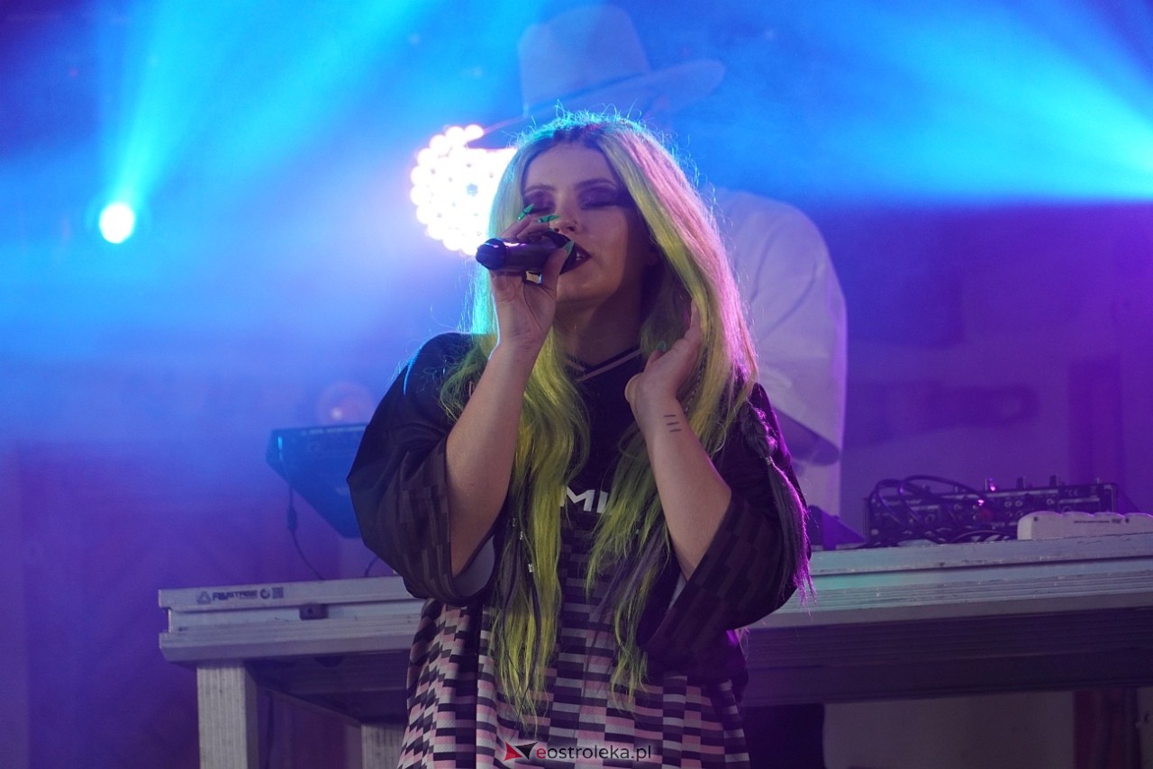 Gromee na zakończenie Święta Folkloru Kurpiowskiego w Zawadach [14.07.2024] - zdjęcie #16 - eOstroleka.pl