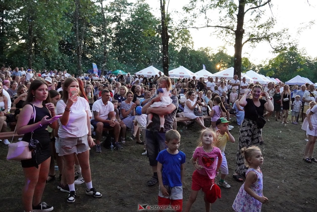 Gromee na zakończenie Święta Folkloru Kurpiowskiego w Zawadach [14.07.2024] - zdjęcie #2 - eOstroleka.pl