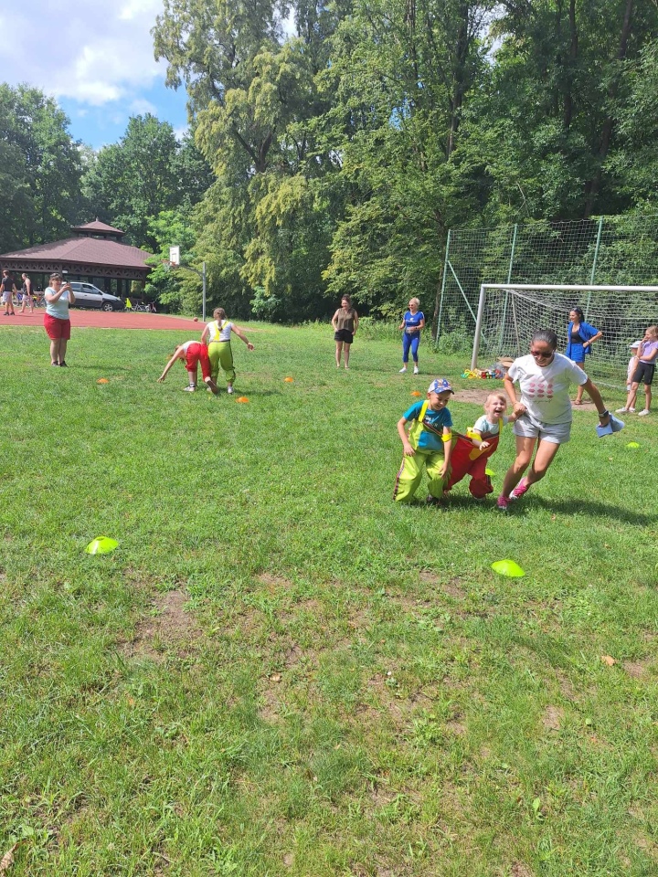 Profilaktyczny rajd rowerowy dla zdrowia z KGW „Łazowianki” [13.07.2024] - zdjęcie #11 - eOstroleka.pl