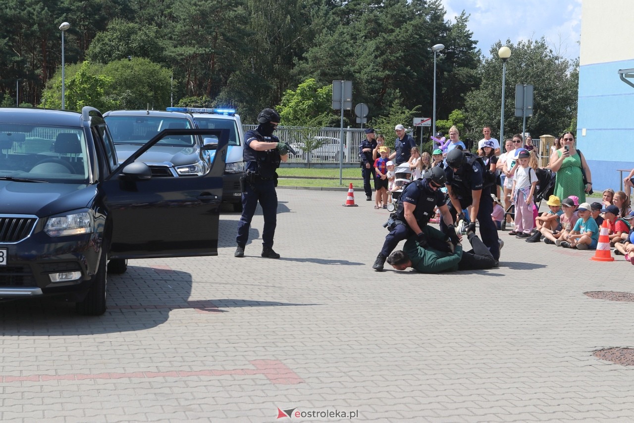 Święto Policji 2024 w Ostrołęce - piknik rodzinny [15.07.2024] - zdjęcie #23 - eOstroleka.pl