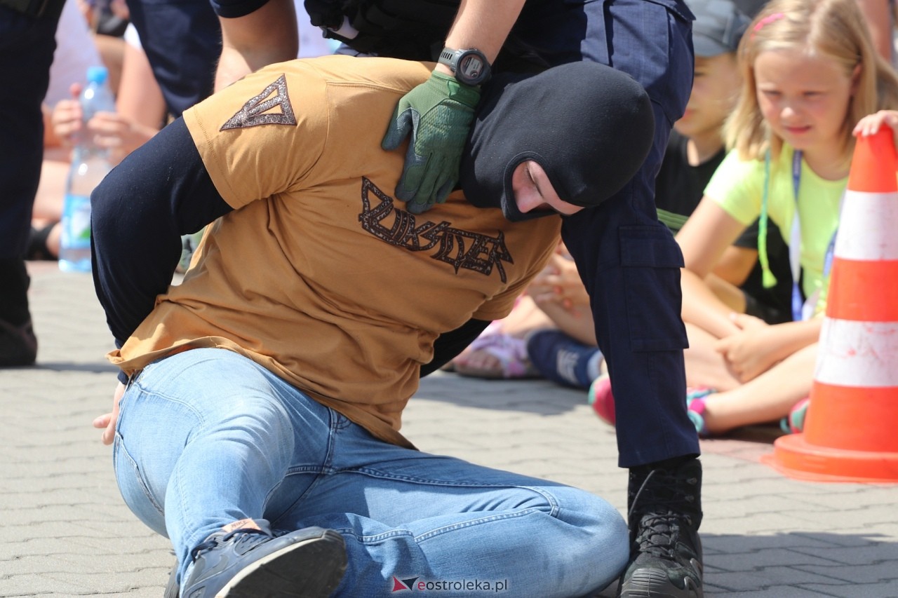 Święto Policji 2024 w Ostrołęce - piknik rodzinny [15.07.2024] - zdjęcie #11 - eOstroleka.pl