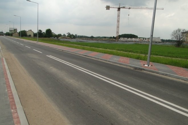 Zobacz nowe ulice Kaczyńską i Słowackiego (15. VII. 2011) - zdjęcie #24 - eOstroleka.pl