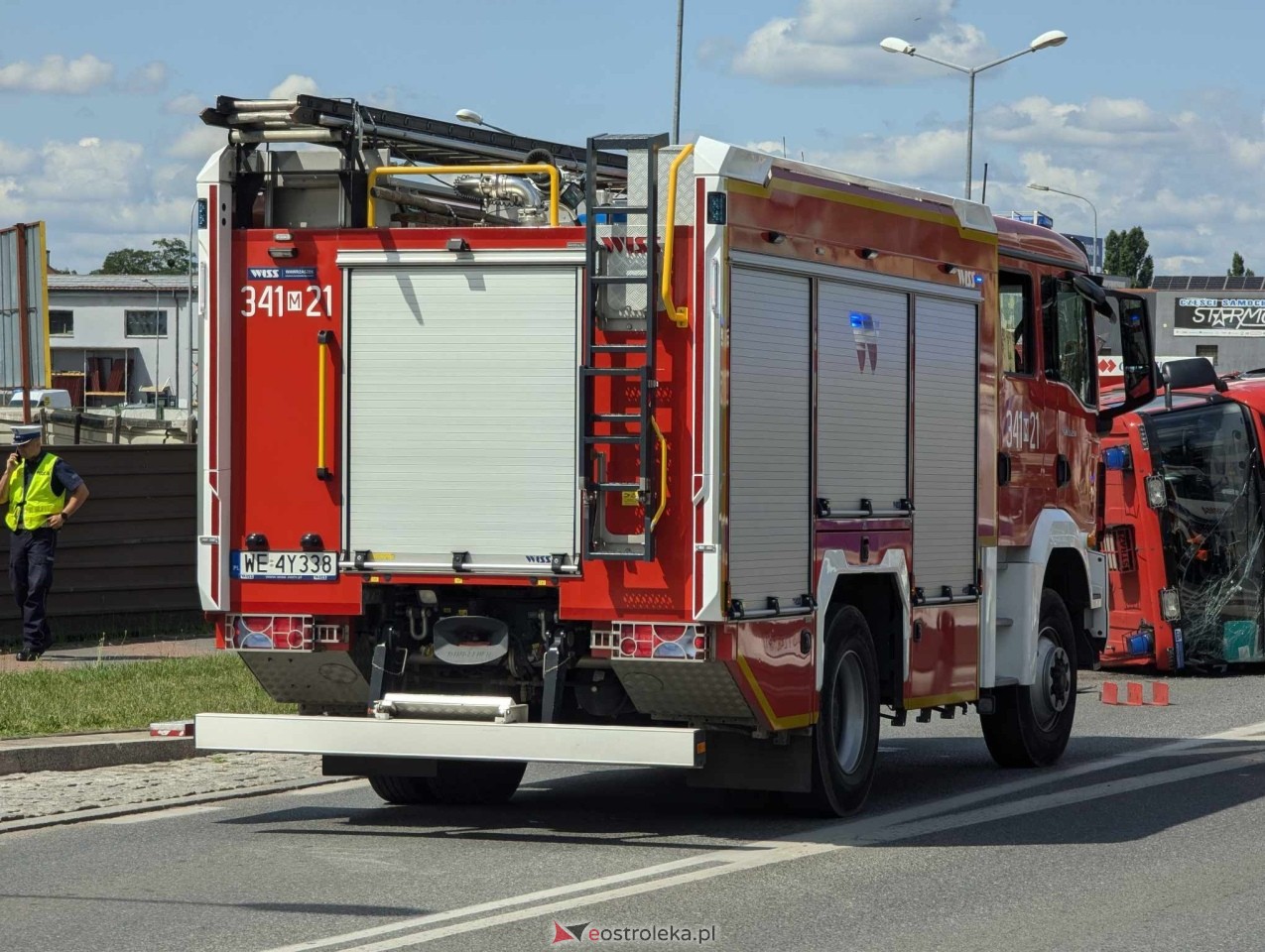 Wypadek z udziałem wozu strażackiego [18.07.2024] - zdjęcie #13 - eOstroleka.pl