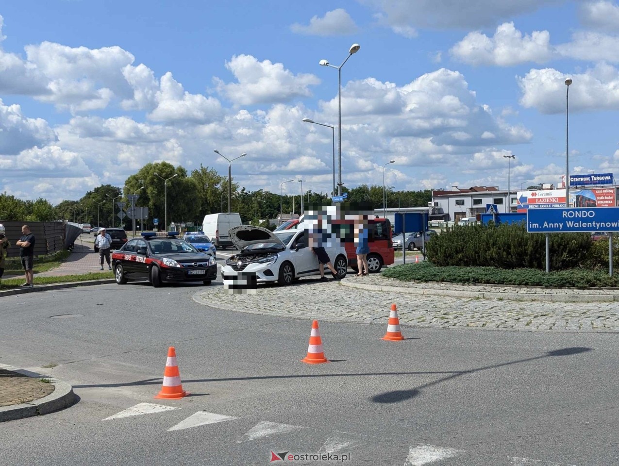 Wypadek z udziałem wozu strażackiego [18.07.2024] - zdjęcie #10 - eOstroleka.pl