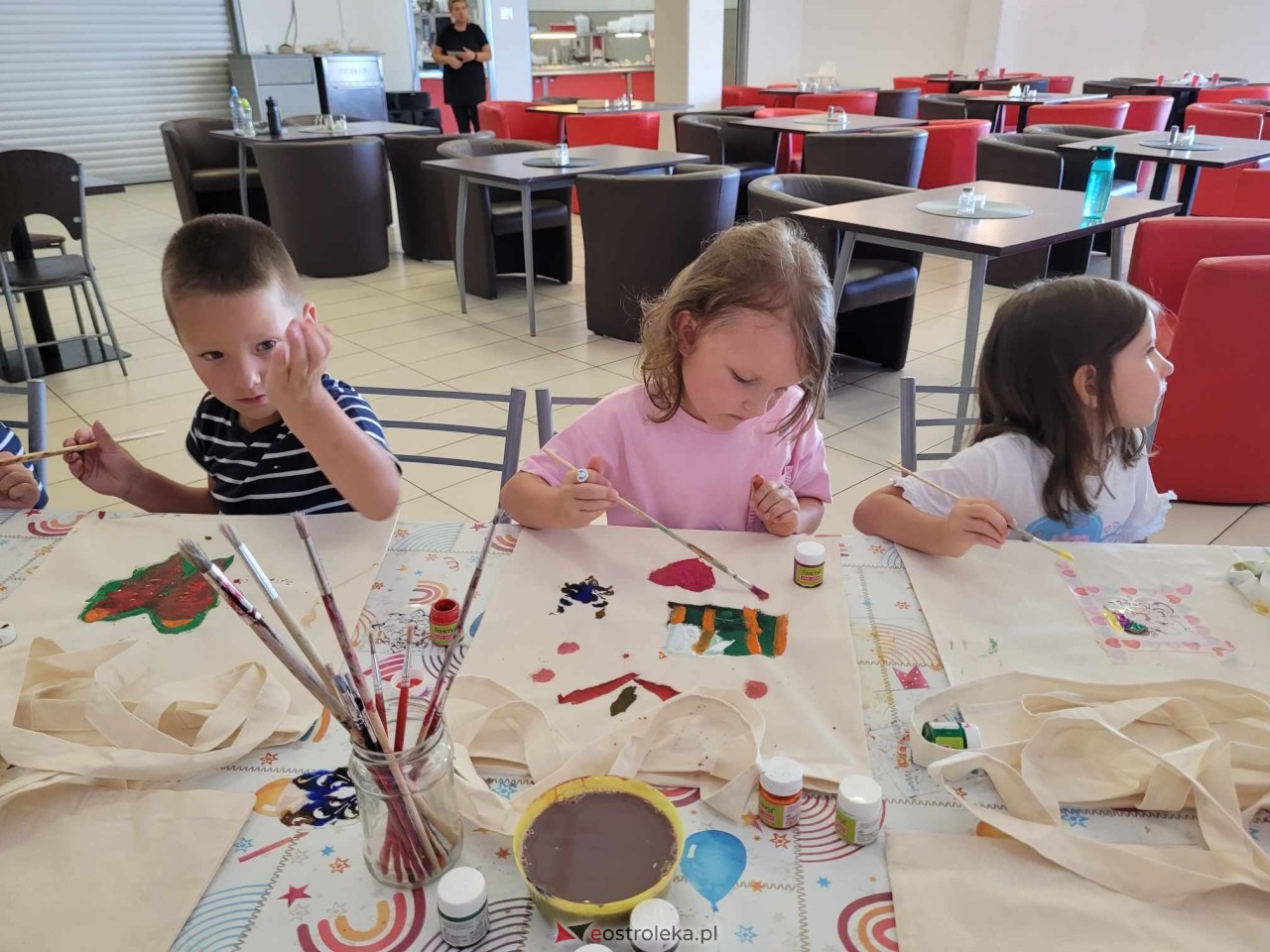 Kreatywne Lato w Mieście - cykl warsztatów dla dzieci - zdjęcie #32 - eOstroleka.pl