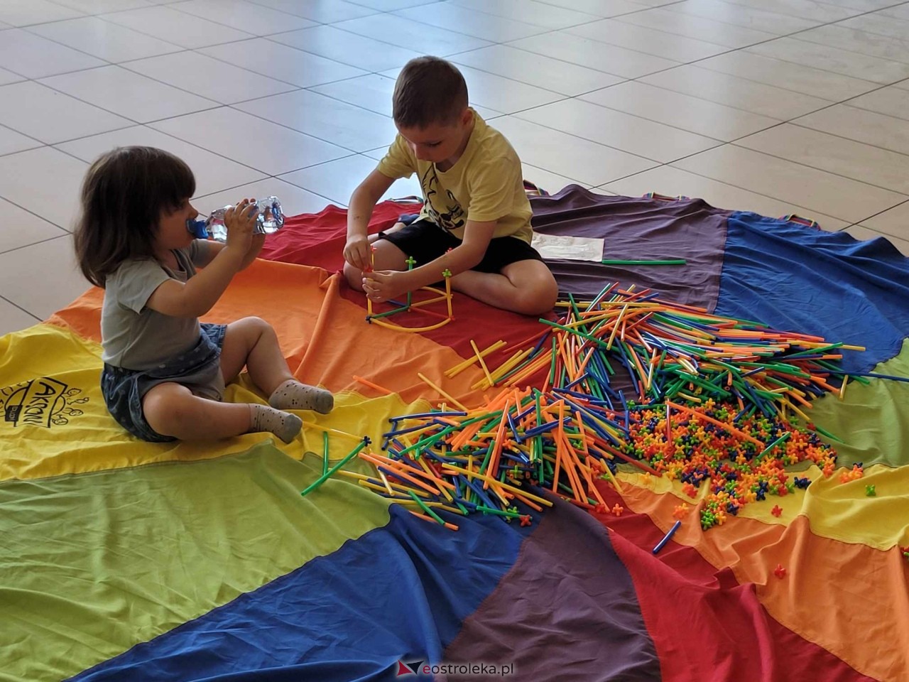 Kreatywne Lato w Mieście - cykl warsztatów dla dzieci - zdjęcie #22 - eOstroleka.pl
