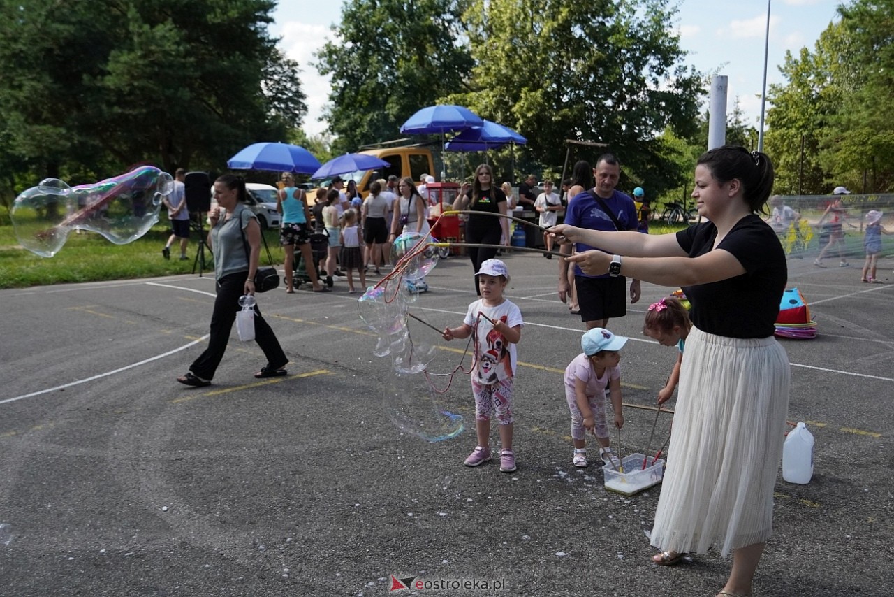 Radosne wakacje na osiedlu Wojciechowice [20.07.2024] - zdjęcie #44 - eOstroleka.pl