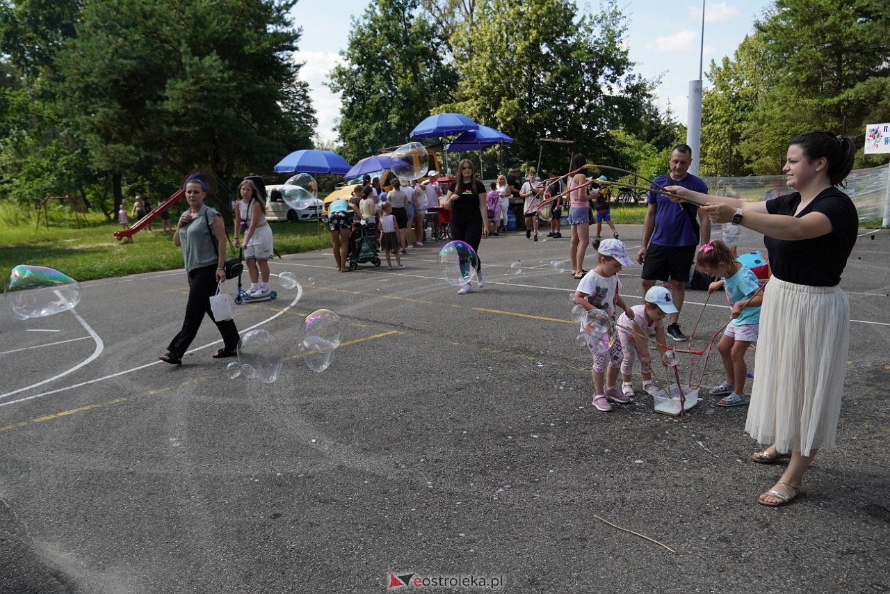 Radosne wakacje na osiedlu Wojciechowice [20.07.2024] - zdjęcie #43 - eOstroleka.pl
