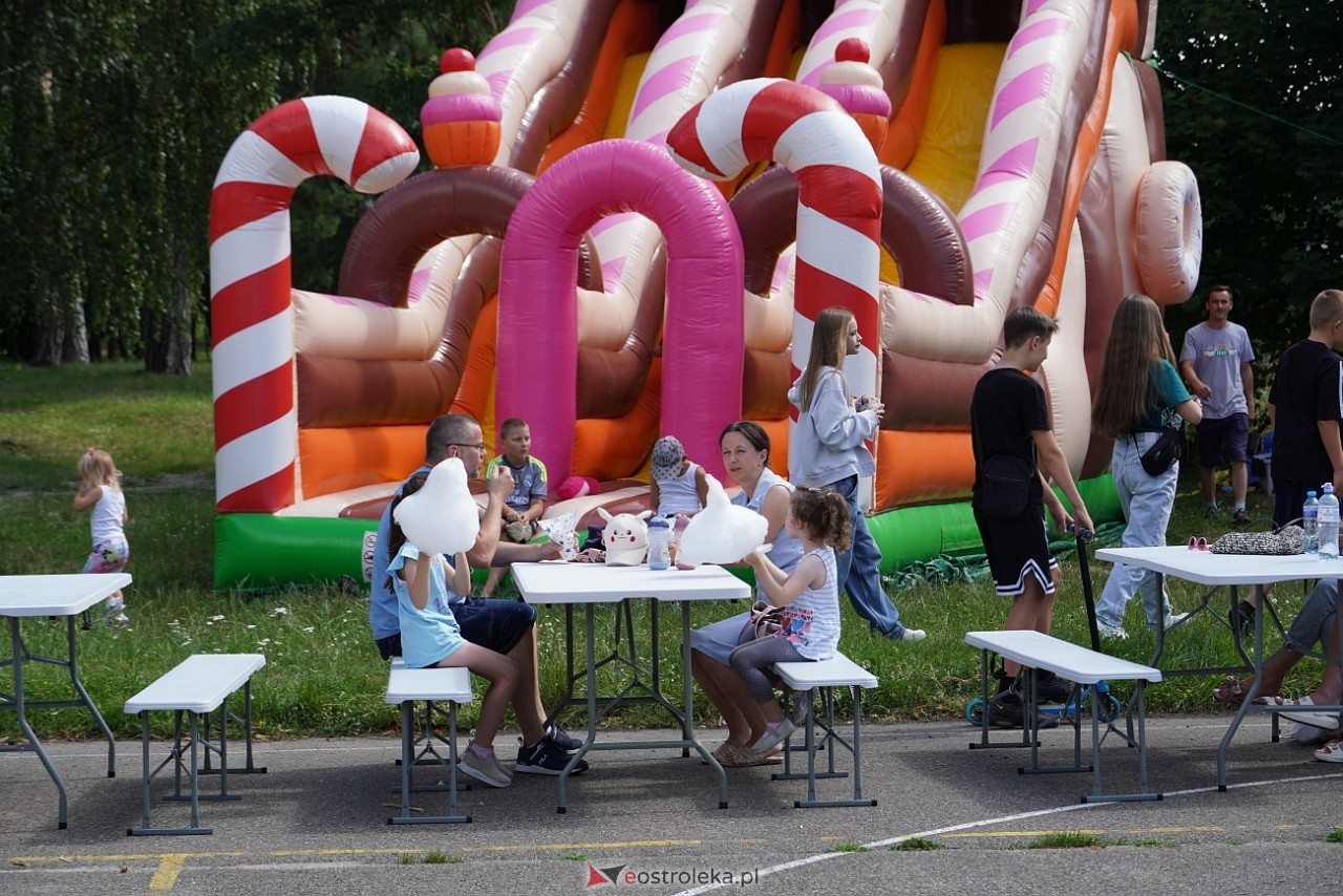 Radosne wakacje na osiedlu Wojciechowice [20.07.2024] - zdjęcie #35 - eOstroleka.pl