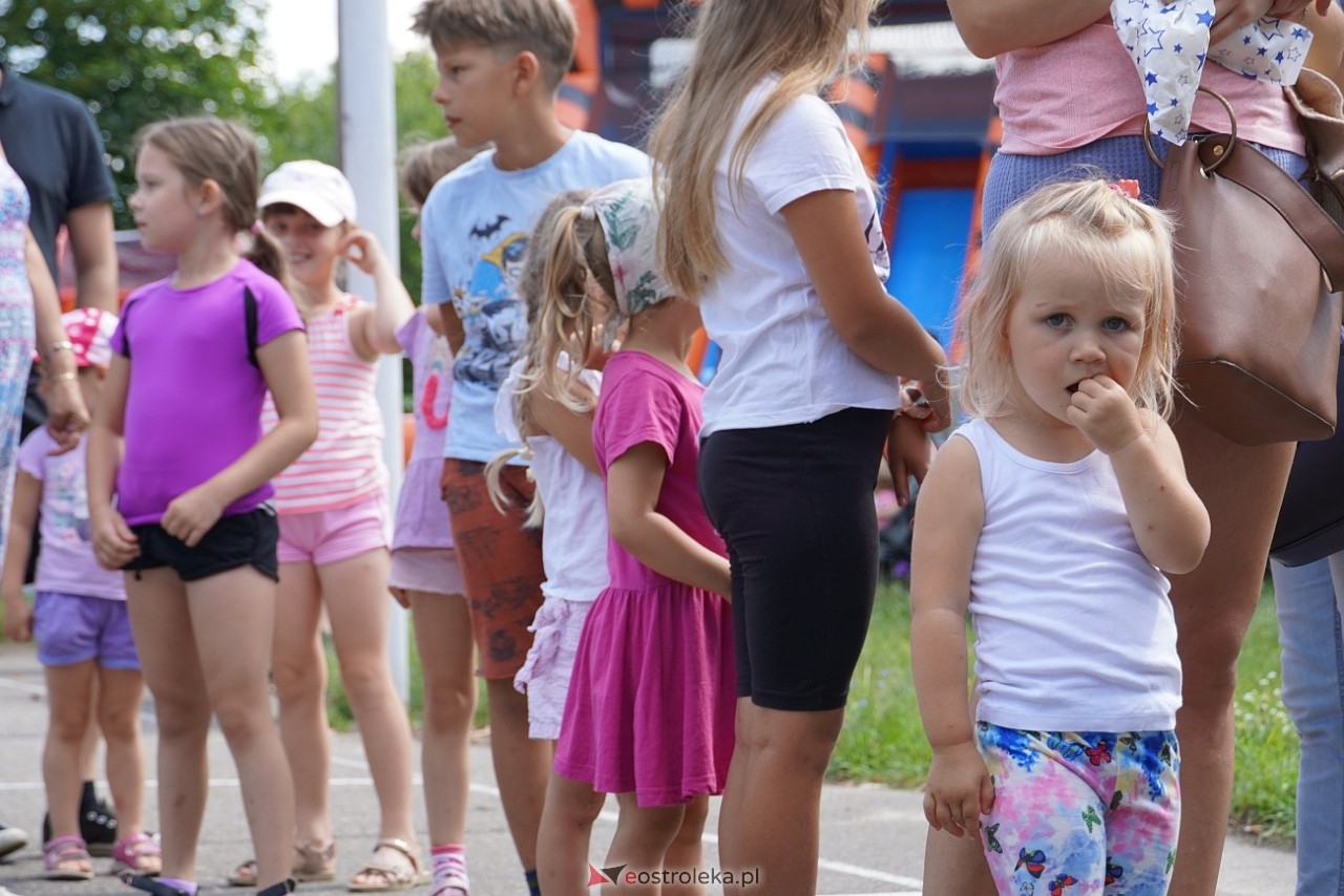 Radosne wakacje na osiedlu Wojciechowice [20.07.2024] - zdjęcie #13 - eOstroleka.pl