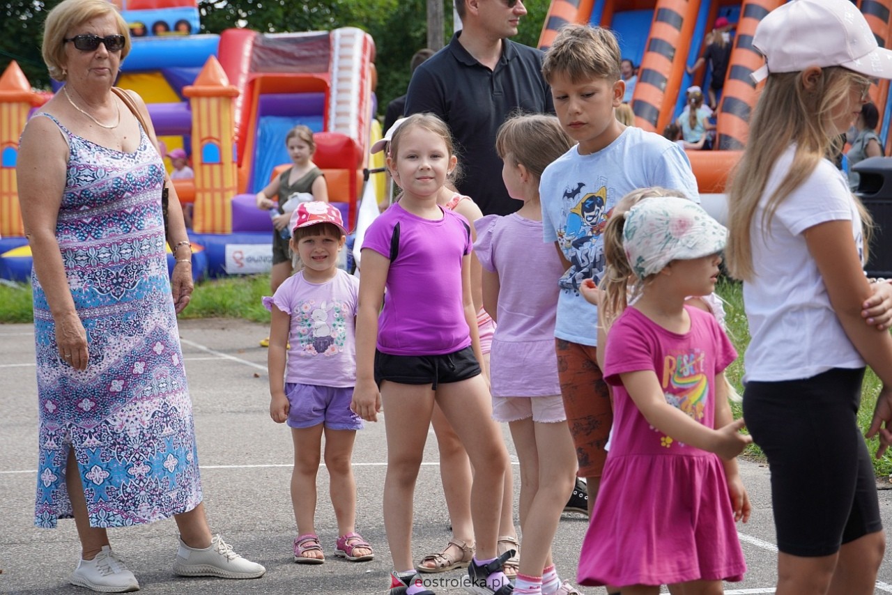 Radosne wakacje na osiedlu Wojciechowice [20.07.2024] - zdjęcie #12 - eOstroleka.pl