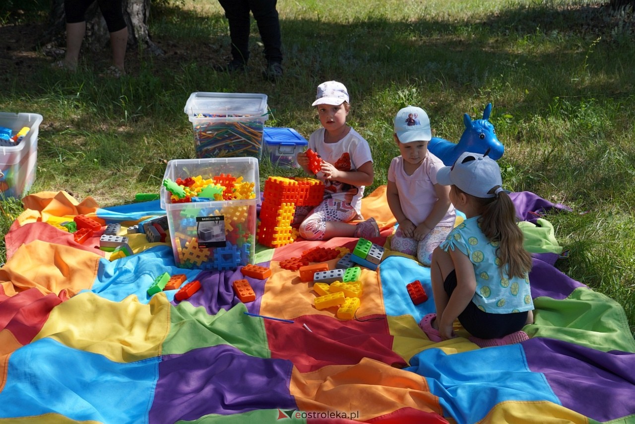 Radosne wakacje na osiedlu Wojciechowice [20.07.2024] - zdjęcie #7 - eOstroleka.pl