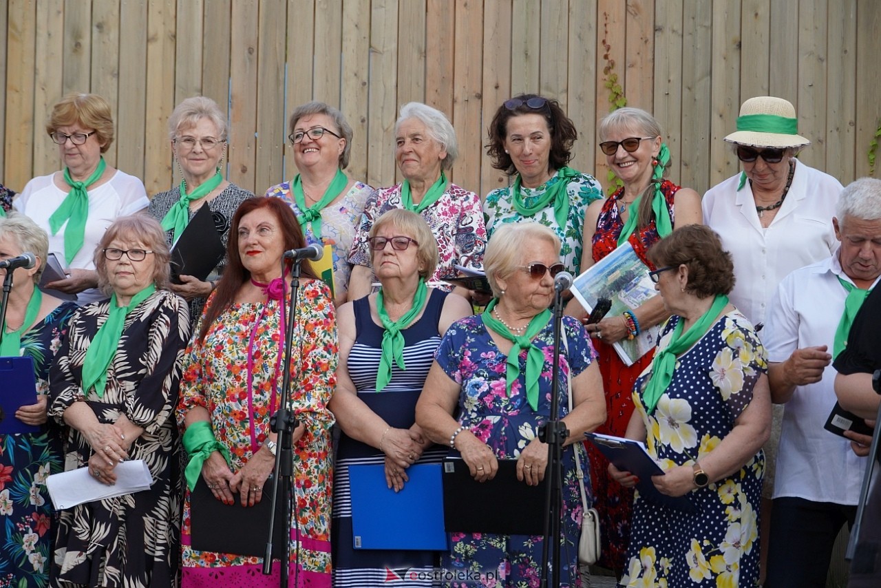 Muzyczne lato w tężni: Chór O! La la [21.07.2024] - zdjęcie #18 - eOstroleka.pl